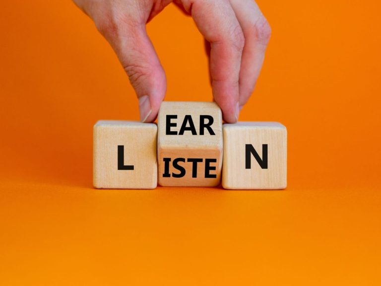 Words Listen and Learn on wooden blocks